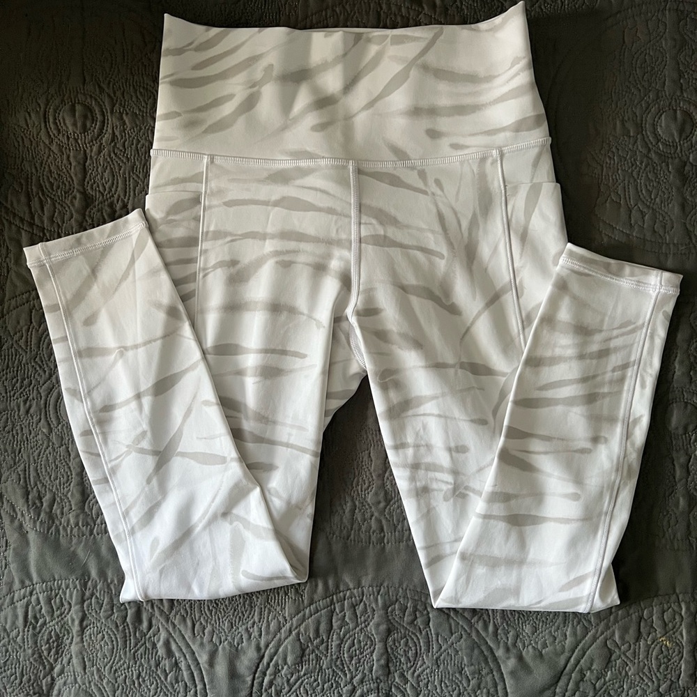 Athleta Zebra Stripe Tights: Size Small